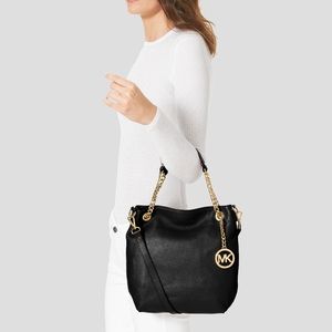 EUC Michael by Michael Kors Jet Set
Chain Tote (Shoulder & Crossbody Bag)